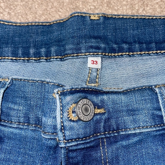 Levi - Jean Shorts - Size: 33 - Picture 3 of 4